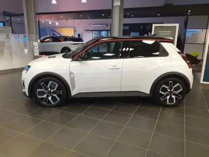 Photo 1 Renault 5 Renault  E-Tech Electrique 10 ch autonomie confort