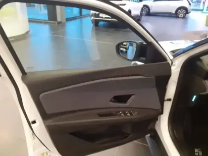 Photo 10 Renault 5 Renault  E-Tech Electrique 10 ch autonomie confort