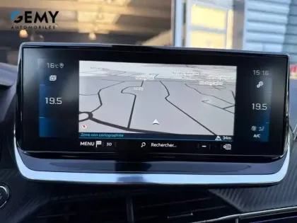 Photo 15 Peugeot 2008  PureTech 130 S&S BVM6