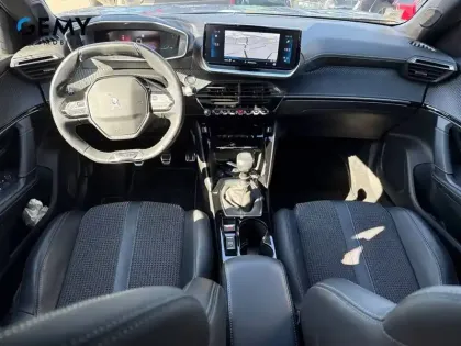 Photo 7 Peugeot 2008  PureTech 130 S&S BVM6