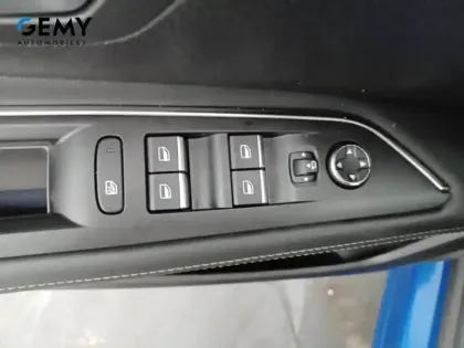 Photo 12 Peugeot 3008  BlueHDi 130ch S&S EAT8