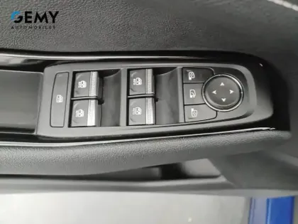 Photo 11 Renault Austral  E-Tech full hybrid 200 GSR2