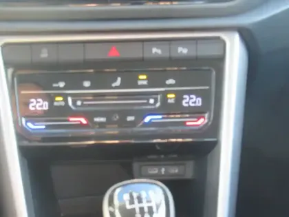 Photo 23 Volkswagen T-roc  1.5 TSI EVO 150 Start/Stop BVM6