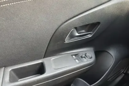 Photo 40 Opel Corsa  1.2 75 ch BVM5