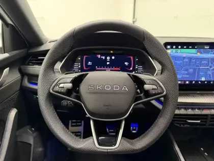 Photo 10 Skoda Octavia  Combi 1.5 TSI Hybrid 150 ch ACT DSG7