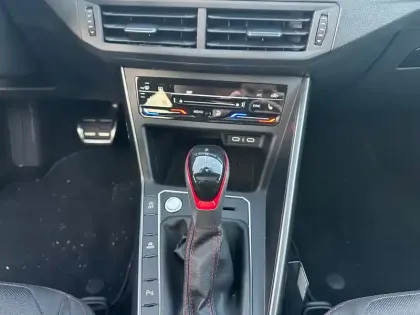 Photo 12 Volkswagen Polo  GTI 2.0 TSI 207 S&S DSG7