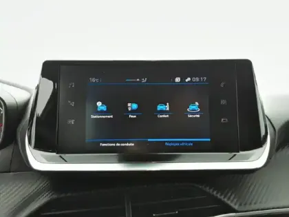 Photo 54 Peugeot 208  PureTech 100 S&S BVM6