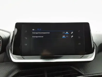 Photo 56 Peugeot 208  PureTech 100 S&S BVM6