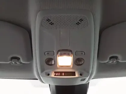 Photo 29 Peugeot 208  PureTech 100 S&S BVM6