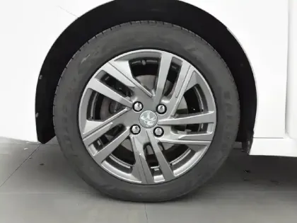 Photo 12 Peugeot 208  PureTech 100 S&S BVM6