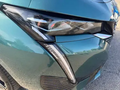 Photo 15 Peugeot 308  SW BlueHDi 130ch S&S EAT8