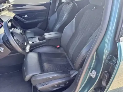 Photo 10 Peugeot 308  SW BlueHDi 130ch S&S EAT8