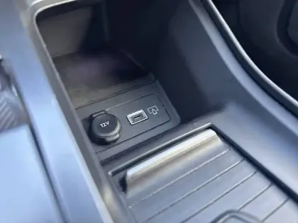 Photo 26 Peugeot 308  SW BlueHDi 130ch S&S EAT8