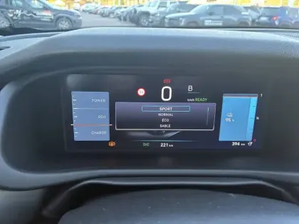 Photo 26 Jeep Avenger  115 kW 4x2