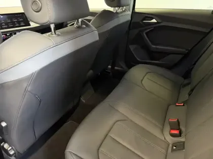 Photo 9 Audi A1  Allstreet 35 TFSI 150 ch S tronic 7