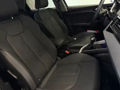 Photo 6 Audi A1  Allstreet 35 TFSI 150 ch S tronic 7