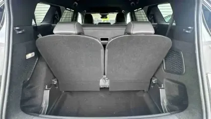 Photo 96 Peugeot 5008  Hybrid 145 e-DCS6