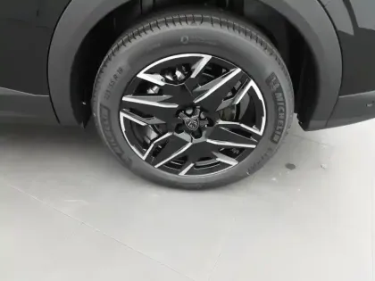 Photo 47 Peugeot 5008  Hybrid 145 e-DCS6