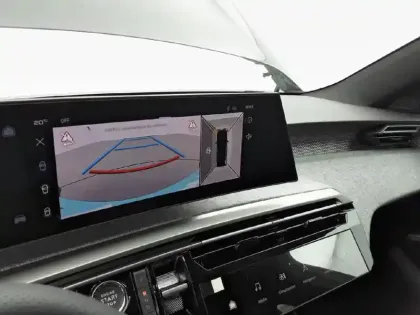 Photo 59 Peugeot 5008  Hybrid 145 e-DCS6