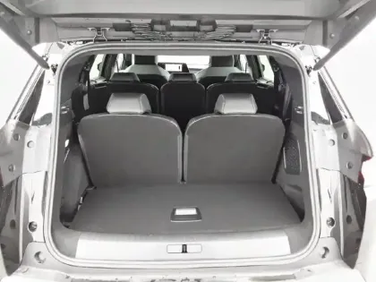 Photo 40 Peugeot 5008  Hybrid 145 e-DCS6