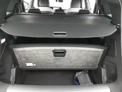 Photo 67 Peugeot 5008  Hybrid 145 e-DCS6