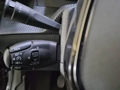 Photo 26 Peugeot 208  PureTech 100 S&S BVM6