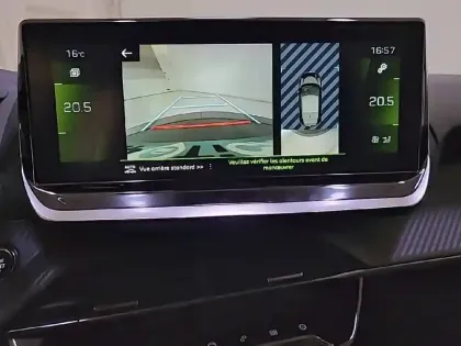 Photo 19 Peugeot 208  PureTech 100 S&S BVM6