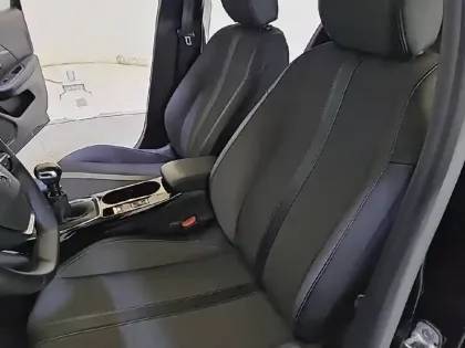 Photo 10 Peugeot 208  PureTech 100 S&S BVM6