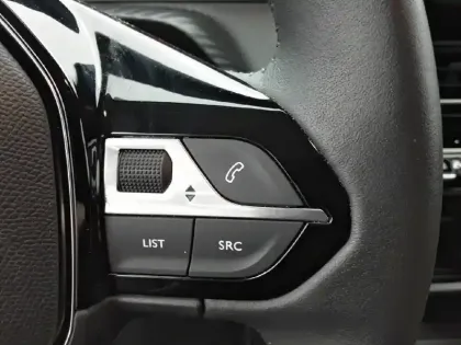 Photo 19 Peugeot 208  PureTech 75 S&S BVM5