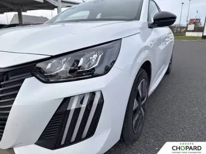 Photo 21 Peugeot 208  Hybrid 100 e-DCS6