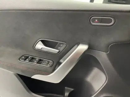 Photo 24 Mercedes Classe A  200 d 8G-DCT