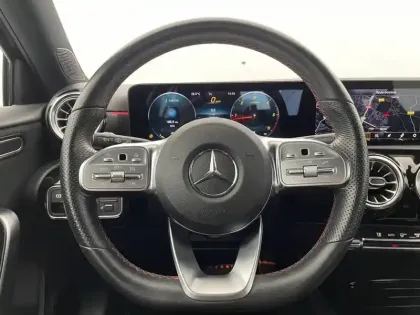 Photo 22 Mercedes Classe A  200 d 8G-DCT