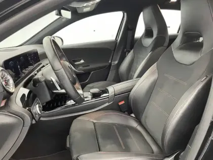 Photo 14 Mercedes Classe A  200 d 8G-DCT