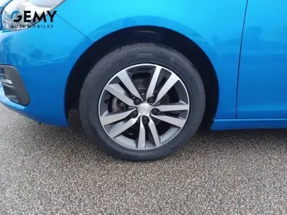 Photo 33 Peugeot 308  SW PureTech 110ch S&S BVM6