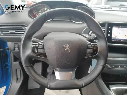 Photo 34 Peugeot 308  SW PureTech 110ch S&S BVM6