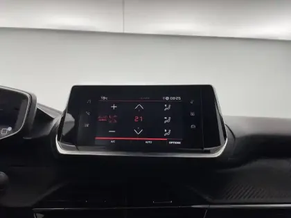 Photo 19 Peugeot 2008  BlueHDi 130 S&S EAT8