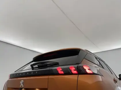 Photo 23 Peugeot 2008  BlueHDi 130 S&S EAT8