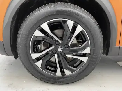 Photo 16 Peugeot 2008  BlueHDi 130 S&S EAT8