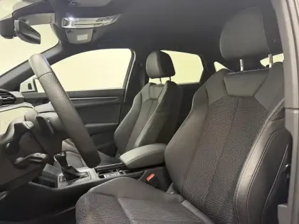 Photo 31 Audi Q3  Sportback 35 TFSI 150 ch S tronic 7