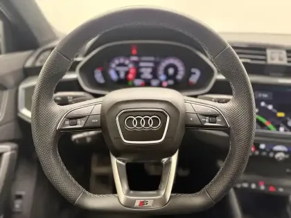 Photo 19 Audi Q3  Sportback 35 TFSI 150 ch S tronic 7