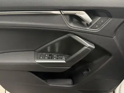 Photo 32 Audi Q3  Sportback 35 TFSI 150 ch S tronic 7