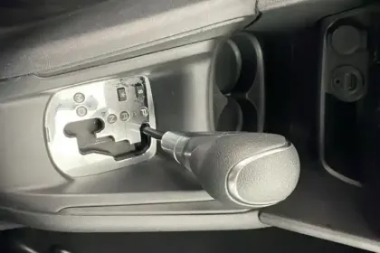 Photo 16 Peugeot 208  1.2 PureTech 110ch S&S EAT6