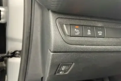 Photo 15 Peugeot 208  1.2 PureTech 110ch S&S EAT6