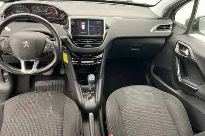 Photo 9 Peugeot 208  1.2 PureTech 110ch S&S EAT6