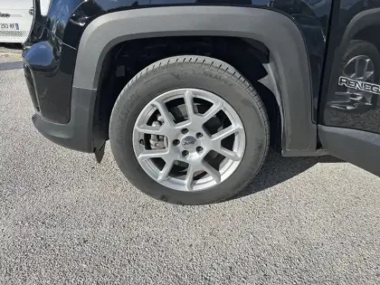 Photo 14 Jeep Renegade  1.5 Turbo T4 130 ch BVR7 e-Hybrid Limited