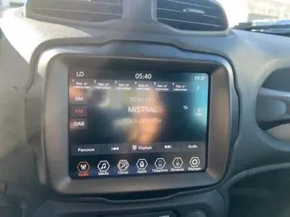 Photo 10 Jeep Renegade  1.5 Turbo T4 130 ch BVR7 e-Hybrid Limited