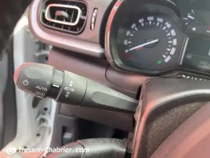 Photo 16 Citroën C3  PureTech 83 S&S BVM5 Shine