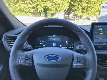 Photo 6 Ford Kuga 2.5 Duratec 180ch Hybrid FlexiFuel ST-Line X Powershift