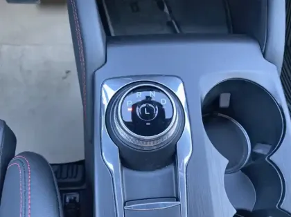 Photo 7 Ford Kuga 2.5 Duratec 180ch Hybrid FlexiFuel ST-Line X Powershift