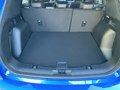 Photo 10 Ford Kuga 2.5 Duratec 180ch Hybrid FlexiFuel ST-Line X Powershift